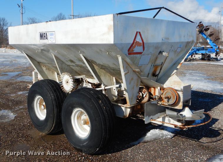 image for item DE5991 Spreader