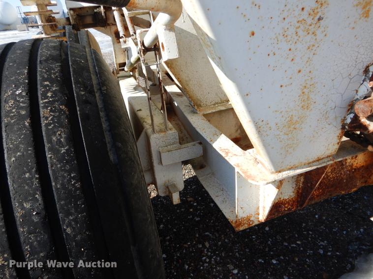 image for item DE5991 Spreader