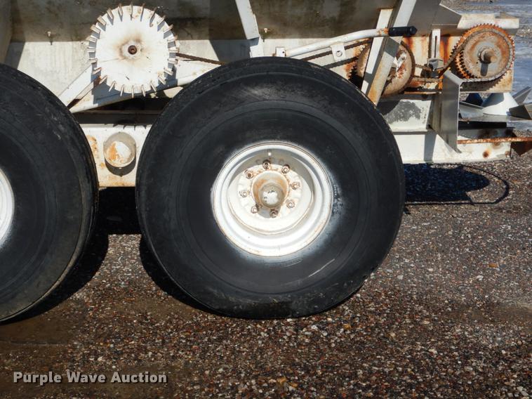 image for item DE5991 Spreader