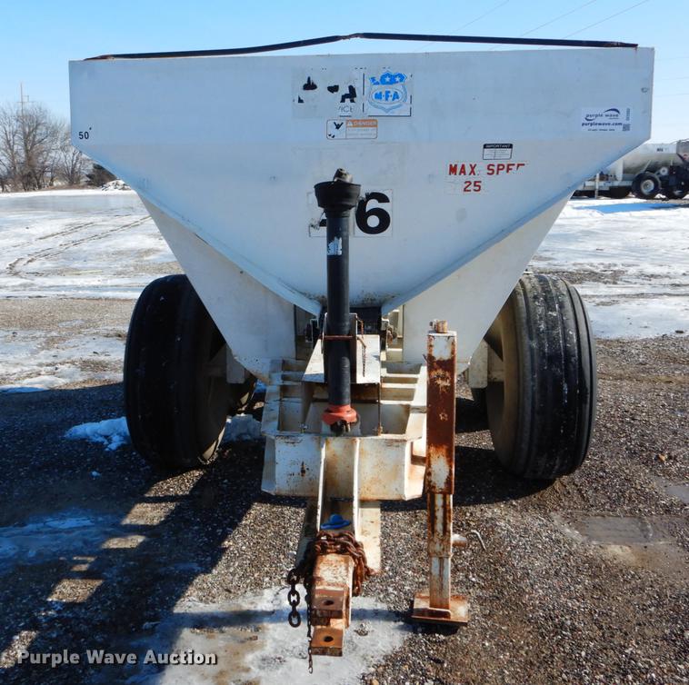 image for item DE5992 Spreader