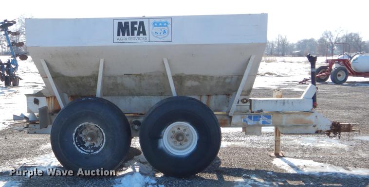 image for item DE5992 Spreader