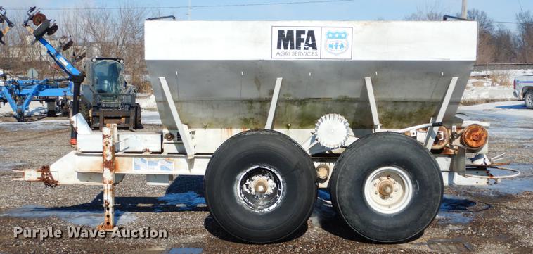 image for item DE5992 Spreader