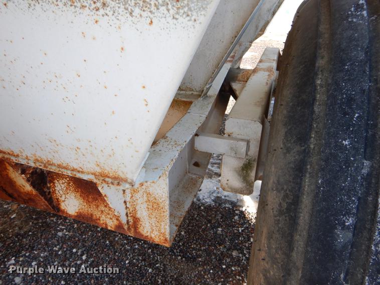 image for item DE5992 Spreader