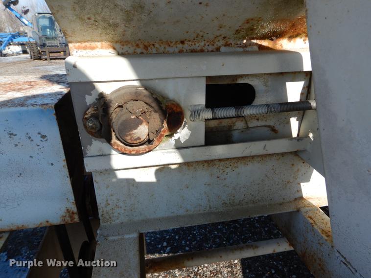 image for item DE5992 Spreader