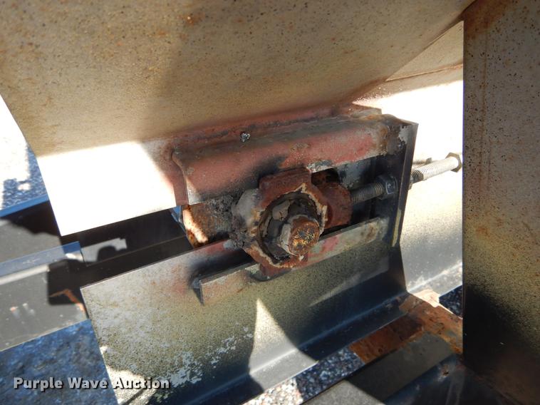 image for item DE5993 Spreader