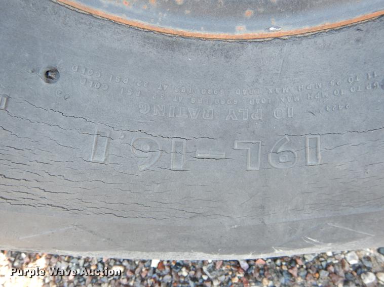 image for item DE5993 Spreader