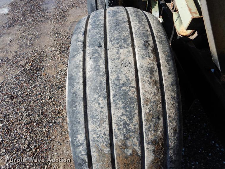 image for item DE5993 Spreader