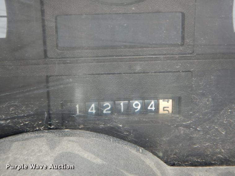 image for item DE5998 1990 GMC TopKick tender truck