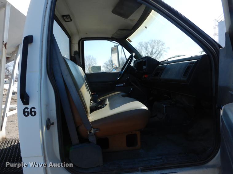 image for item DE5998 1990 GMC TopKick tender truck