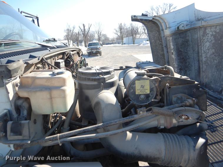 image for item DE5998 1990 GMC TopKick tender truck