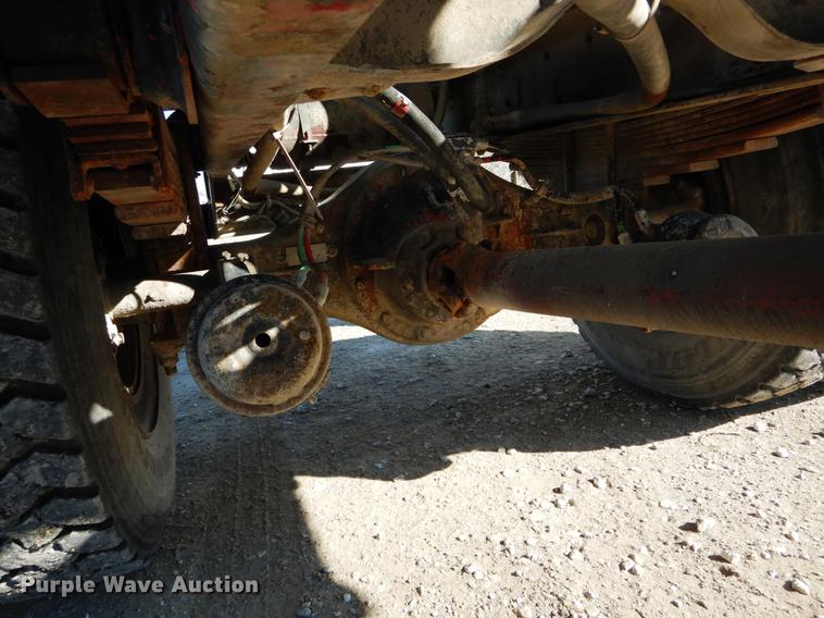 image for item DE5998 1990 GMC TopKick tender truck