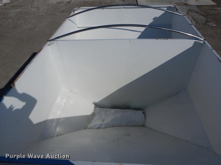 image for item DE5998 1990 GMC TopKick tender truck