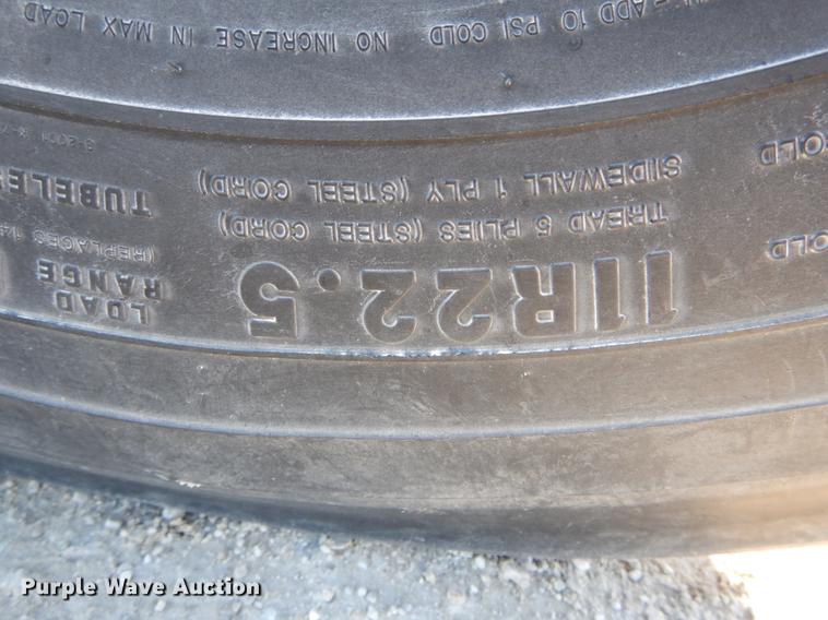 image for item DE5998 1990 GMC TopKick tender truck