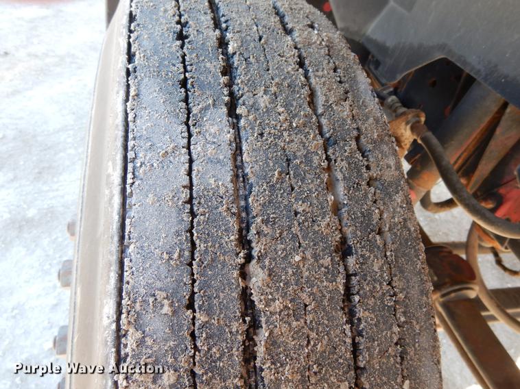 image for item DE5998 1990 GMC TopKick tender truck