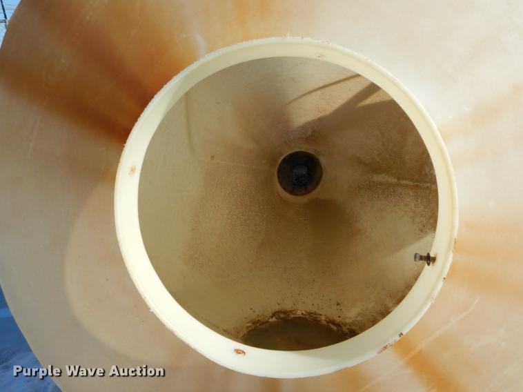 image for item DE5999 Prairie Pride poly tank