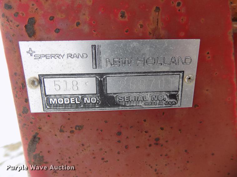 image for item DE7564 New Holland 518 manure spreader