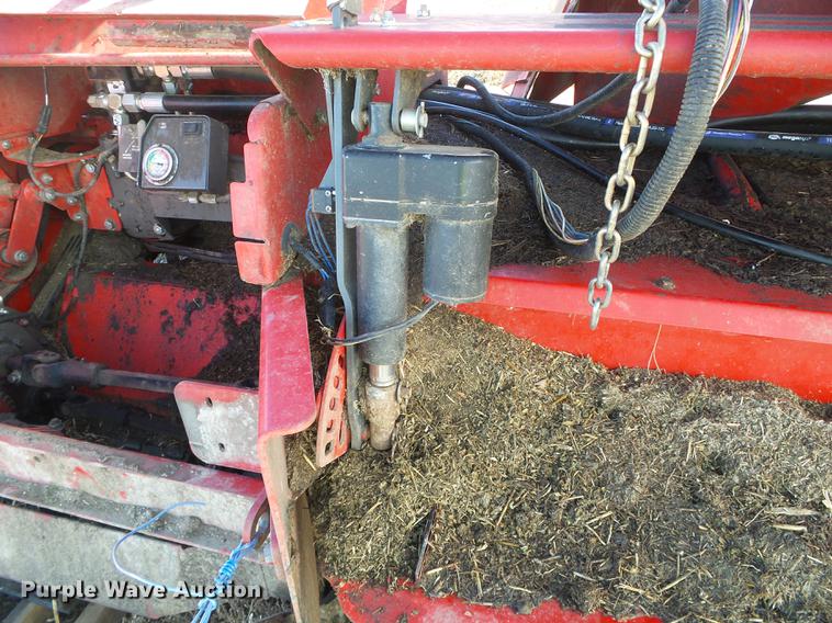 image for item DF2939 2015 AGCO Razor Bar windrower disc head