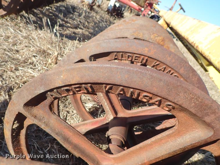 image for item EM9479 (3) Alden cultipackers