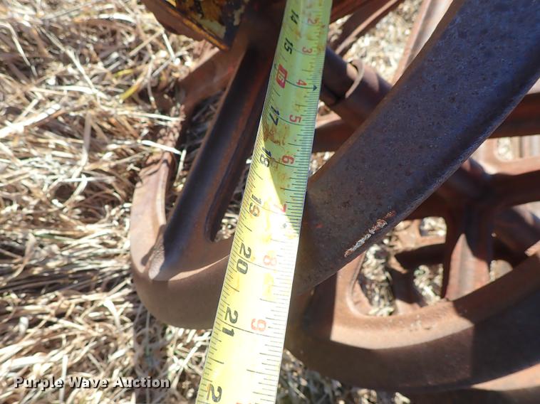 image for item EM9479 (3) Alden cultipackers