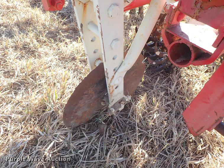 image for item EM9480 Row crop cultivator