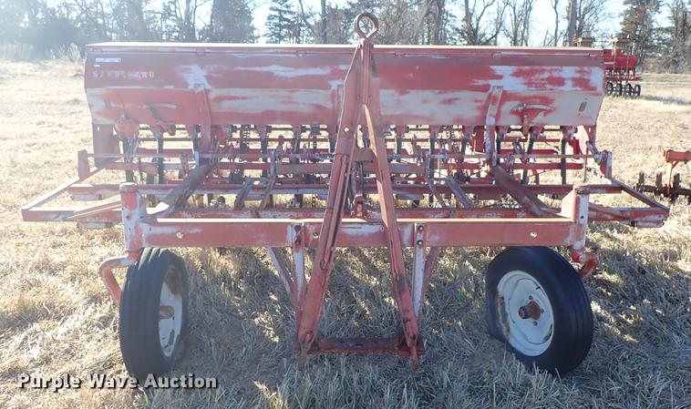 image for item EM9481 International grain drill