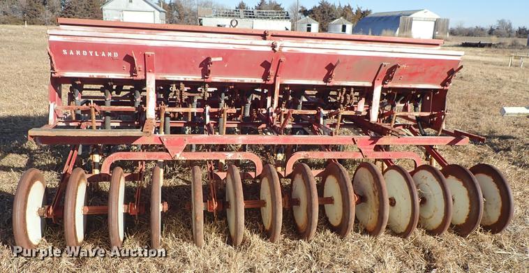 image for item EM9481 International grain drill