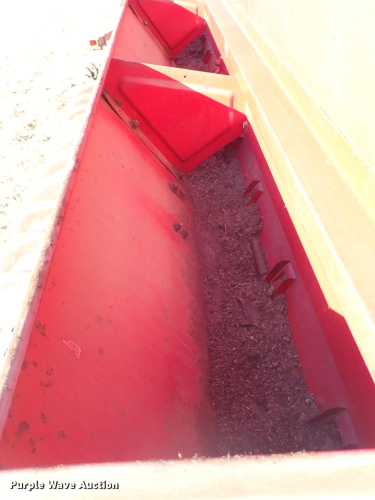 image for item EM9481 International grain drill