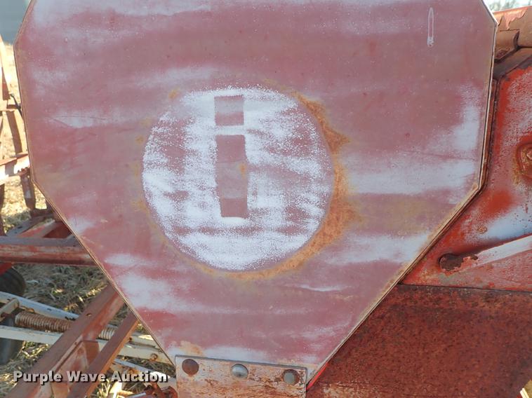 image for item EM9481 International grain drill