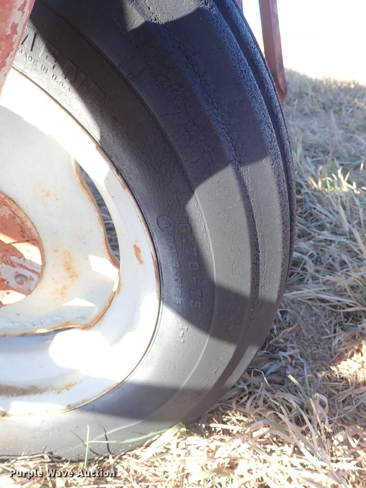 image for item EM9481 International grain drill