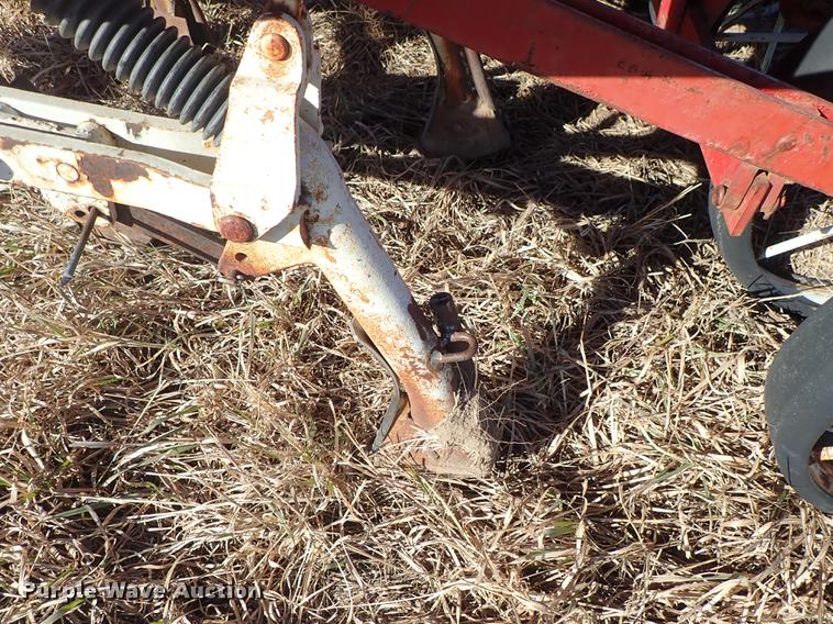 image for item EM9484 International 150 grain drill