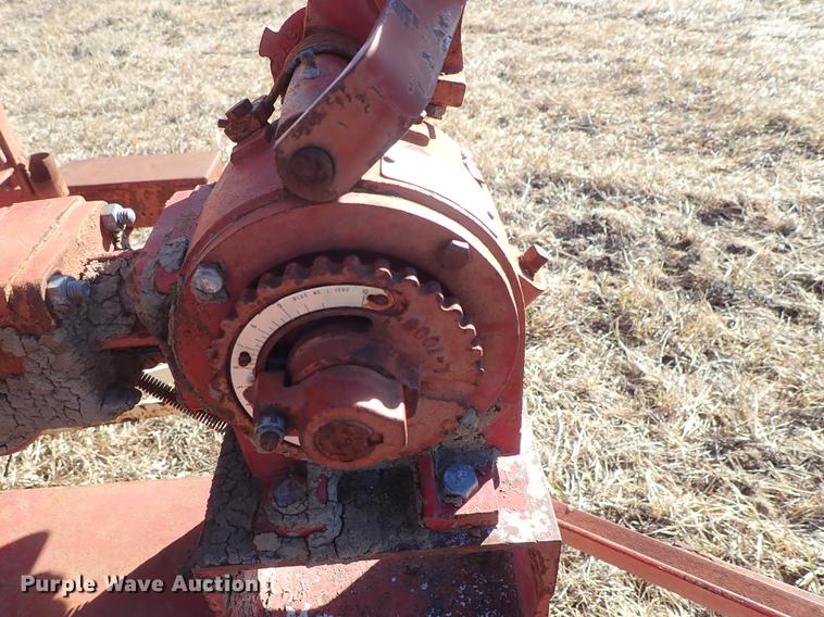 image for item EM9484 International 150 grain drill