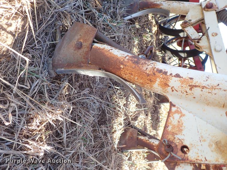 image for item EM9484 International 150 grain drill