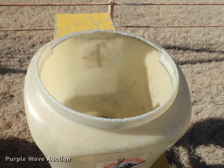 image for item EM9496 Buffalo planter