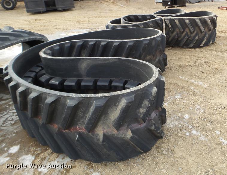 image for item EW9888 (2) Camso Extreme rubber tracks