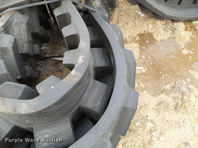 image for item EW9891 (2) Camso Extreme rubber tracks