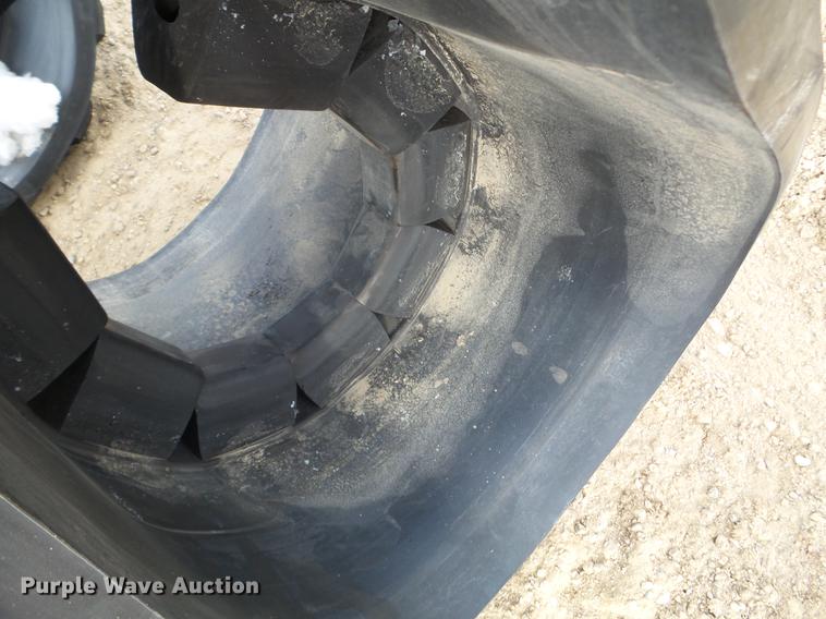 image for item EW9892 (2) Camso Extreme rubber tracks