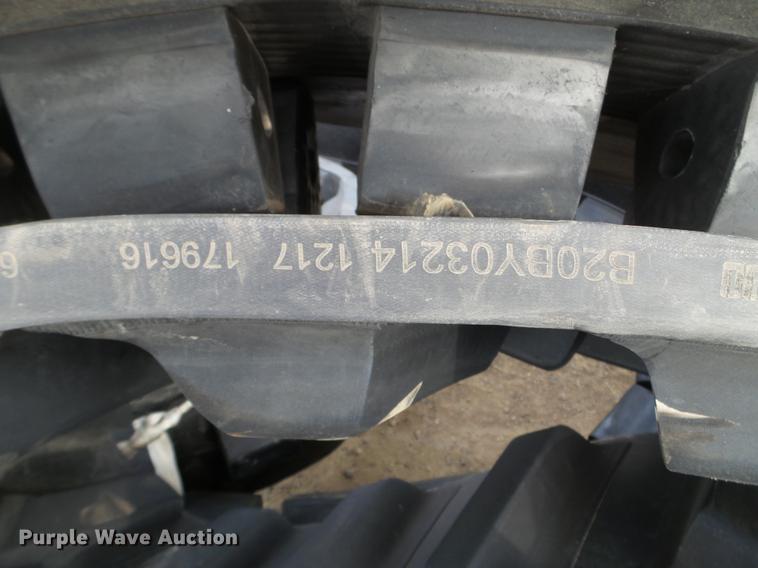 image for item EW9893 (2) Camso General rubber tracks