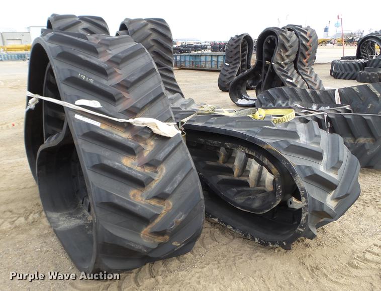 image for item EW9895 (2) Camso Extreme rubber tracks