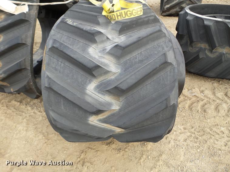 image for item EW9895 (2) Camso Extreme rubber tracks