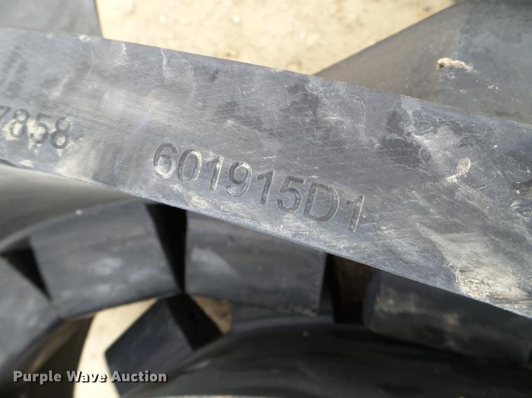 image for item EW9896 (2) Camso Extreme rubber tracks