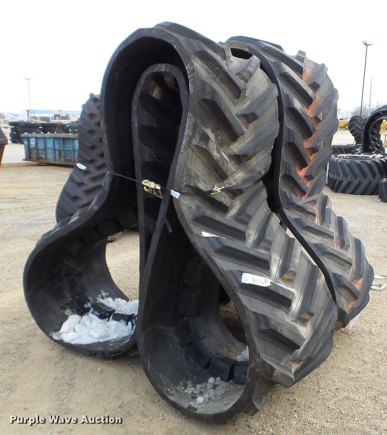 image for item EW9897 (2) Camso Extreme rubber tracks