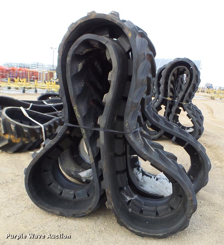 image for item EW9897 (2) Camso Extreme rubber tracks