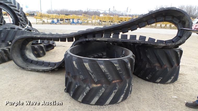 image for item EW9898 (2) Camso Extreme rubber tracks