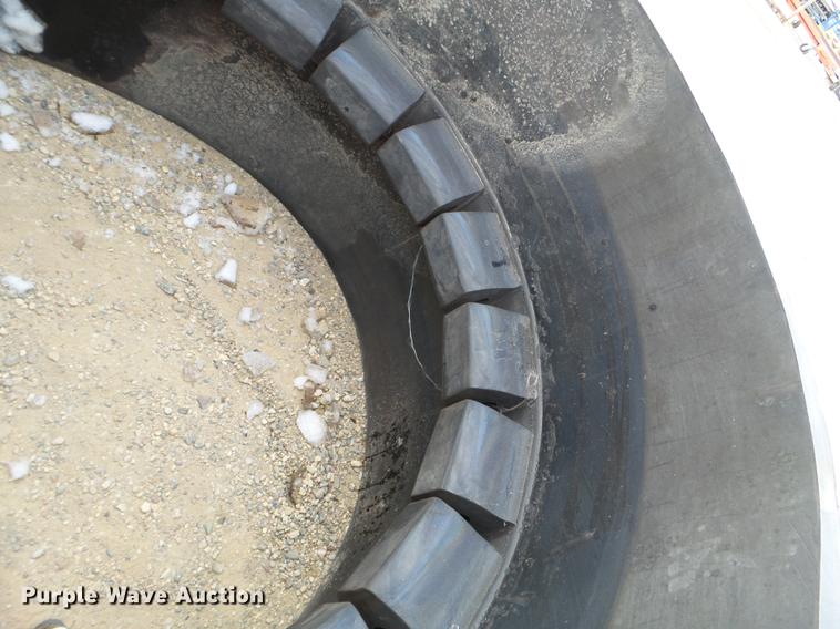 image for item EW9898 (2) Camso Extreme rubber tracks