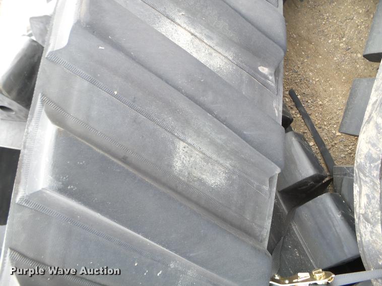 image for item EW9899 (2) Camso Extreme rubber tracks