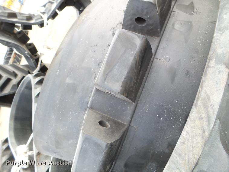 image for item EW9899 (2) Camso Extreme rubber tracks