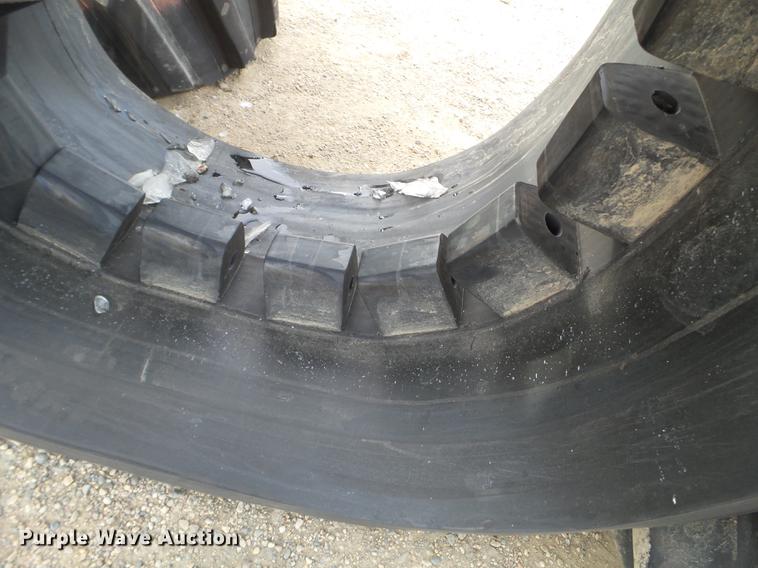 image for item EW9902 (2) Camso General rubber tracks