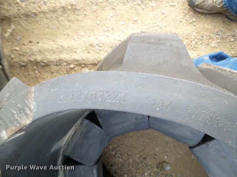 image for item EW9904 (2) Camso Extreme rubber tracks