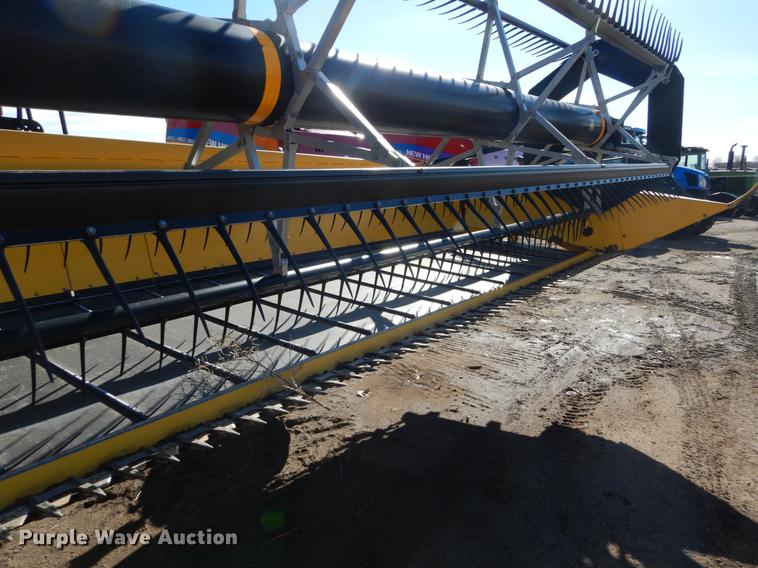 image for item FH9010 2007 New Holland 94C rigid draper head