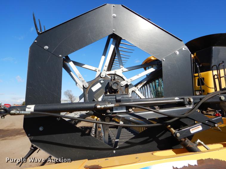 image for item FH9010 2007 New Holland 94C rigid draper head